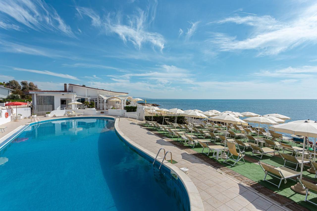 Hotel Cavalluccio Marino Santa Marinella Exterior foto