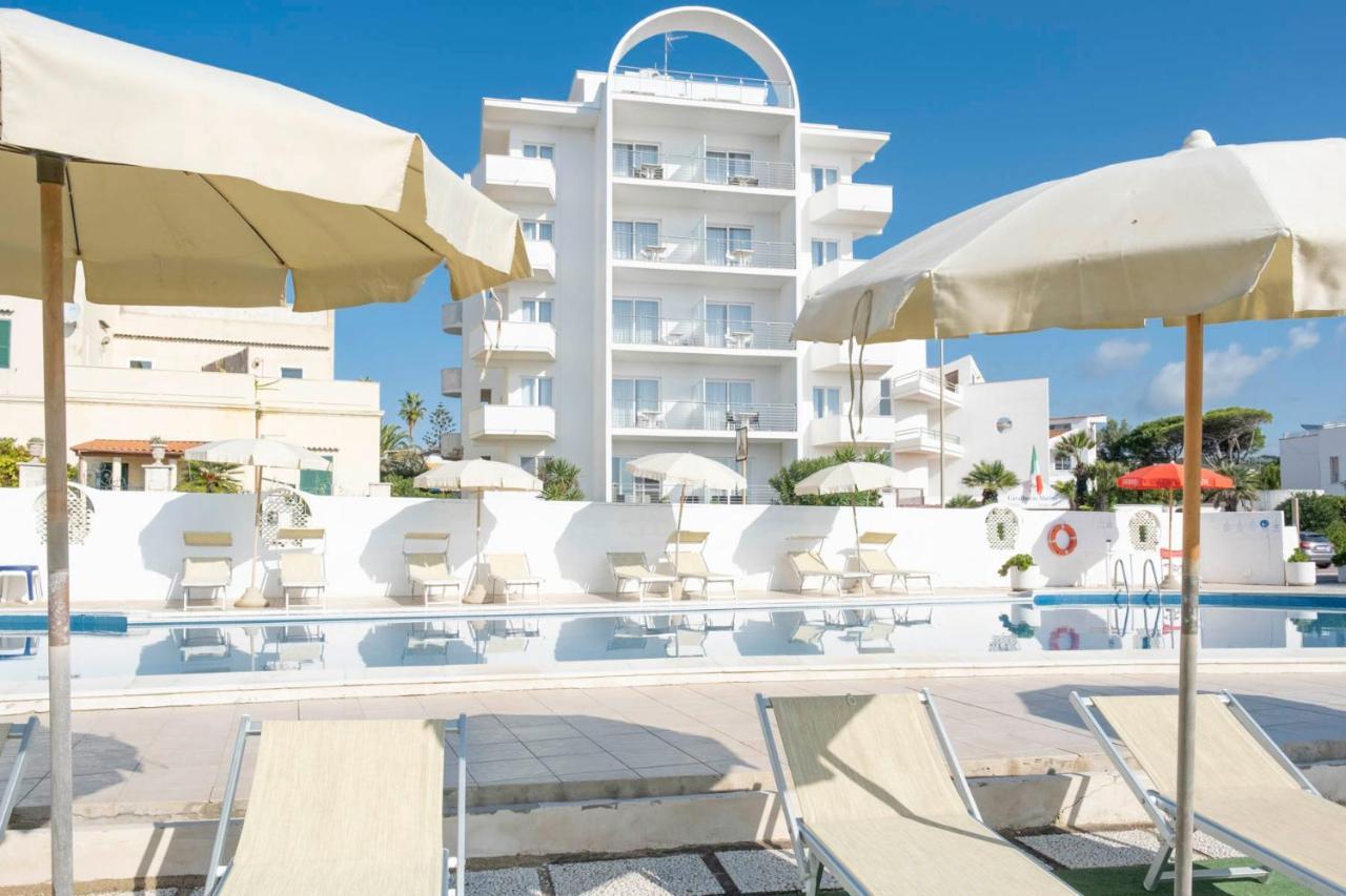 Hotel Cavalluccio Marino Santa Marinella Exterior foto